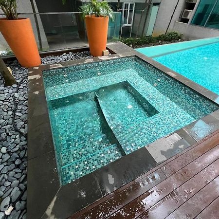 Signature Apartment At Mercu Summer Suites Klcc Куала-Лумпур Экстерьер фото