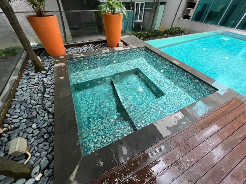 Signature Apartment At Mercu Summer Suites Klcc Куала-Лумпур Экстерьер фото